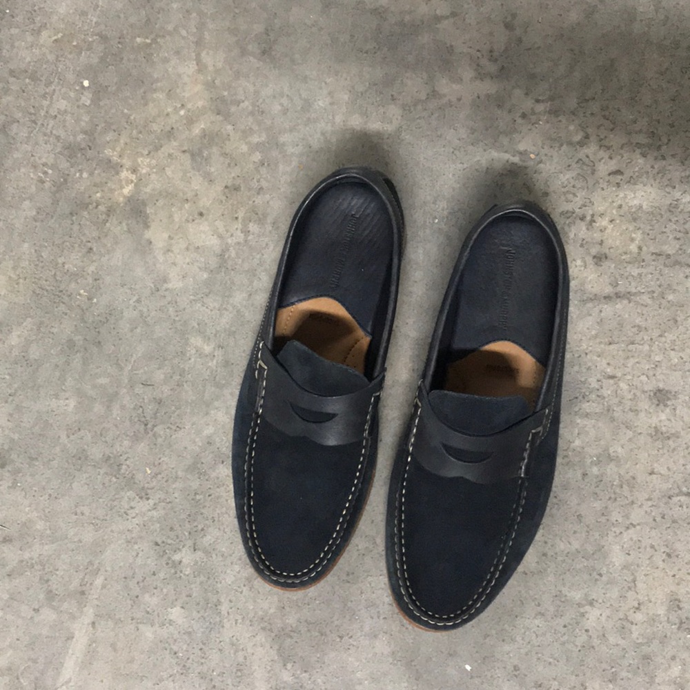 Men’s Johnston & Murphy blue suede penny loafers